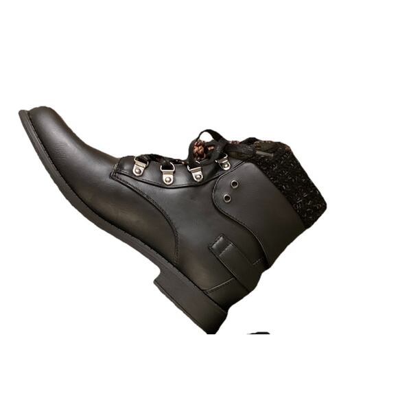 Shoe Dazzle Combat Boots Size 8.5 Black Brown Sock Sweater Tie Combat Lace Up - Picture 2 of 8